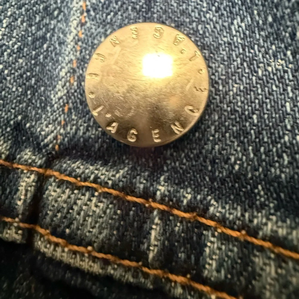 L’AGENCE Zuma Cropped dark blue jean Denim Jacket S Raw Edge Button Front - Picture 5 of 6